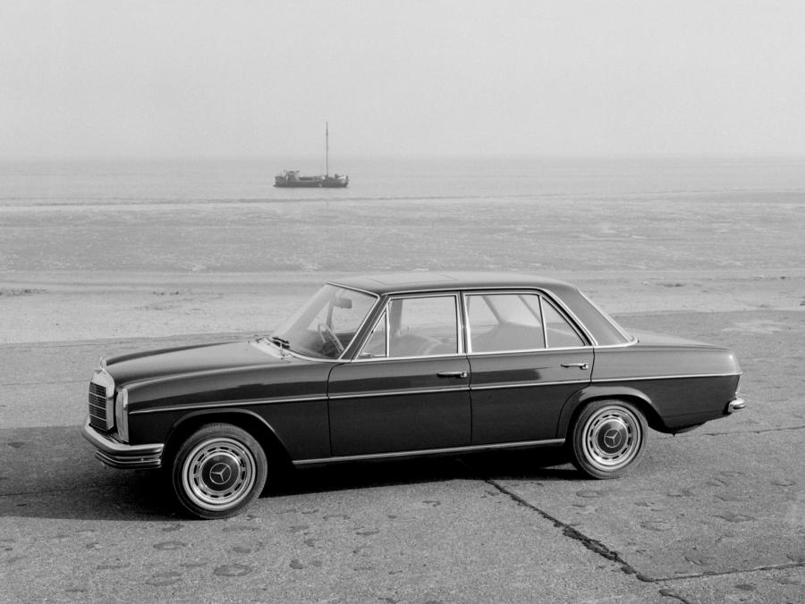  Mercedes-Benz E-Class 1968 года  (фото 6 из 6)